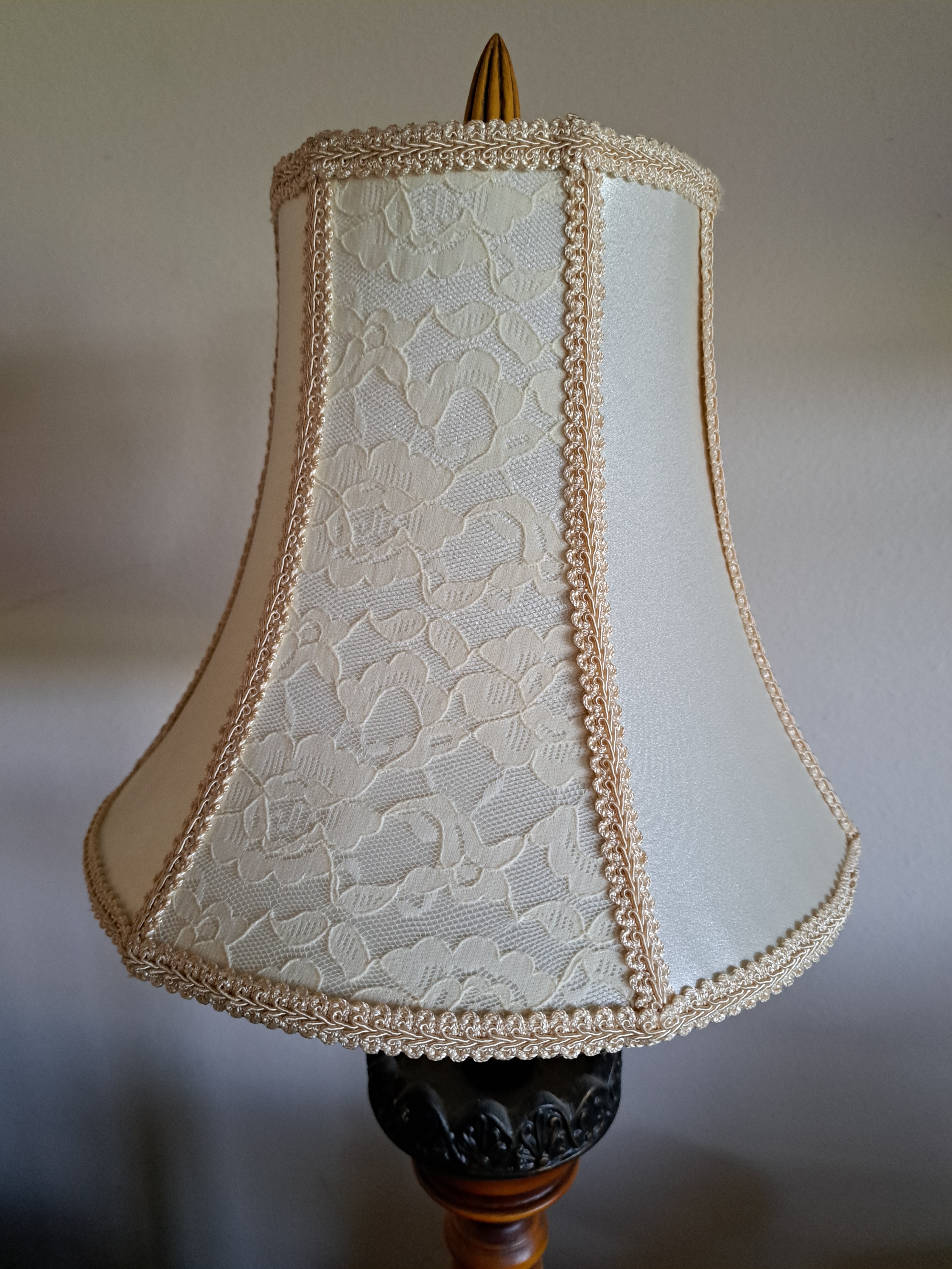 Lampshade beige handsewn 6x12x10